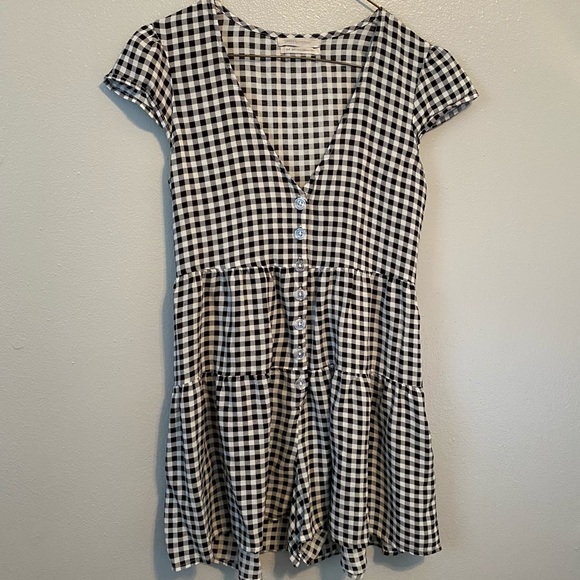 Urban Outfitters Plaid Romper - Picture 1 of 4
